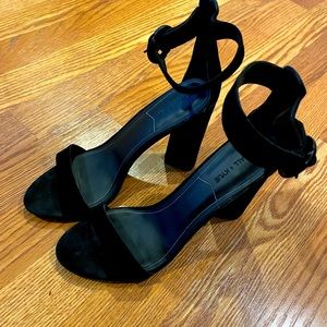 Woman’s Kendall & Kylie Shoes